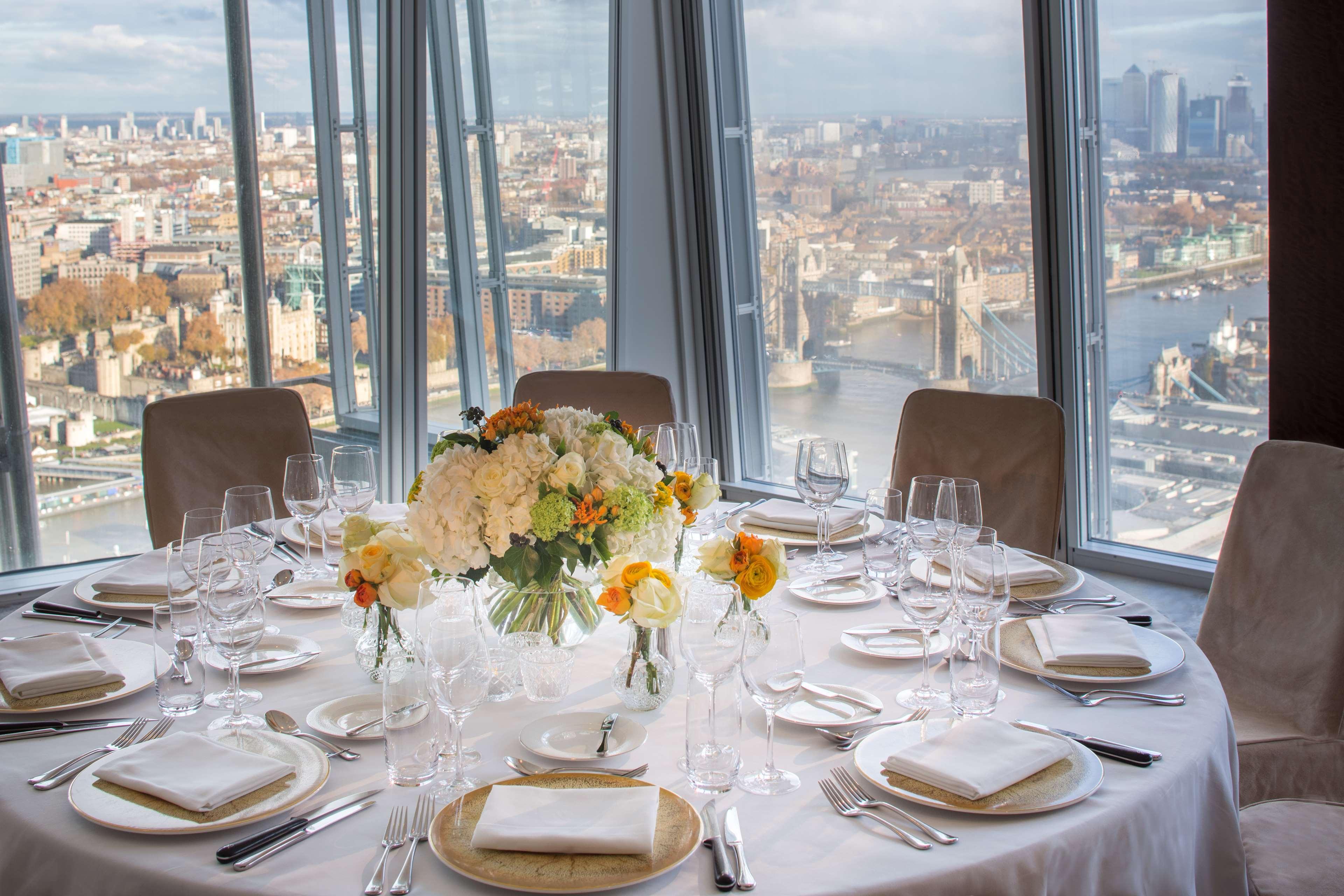 Shangri-La The Shard, Londra Esterno foto The private dining room at City Social