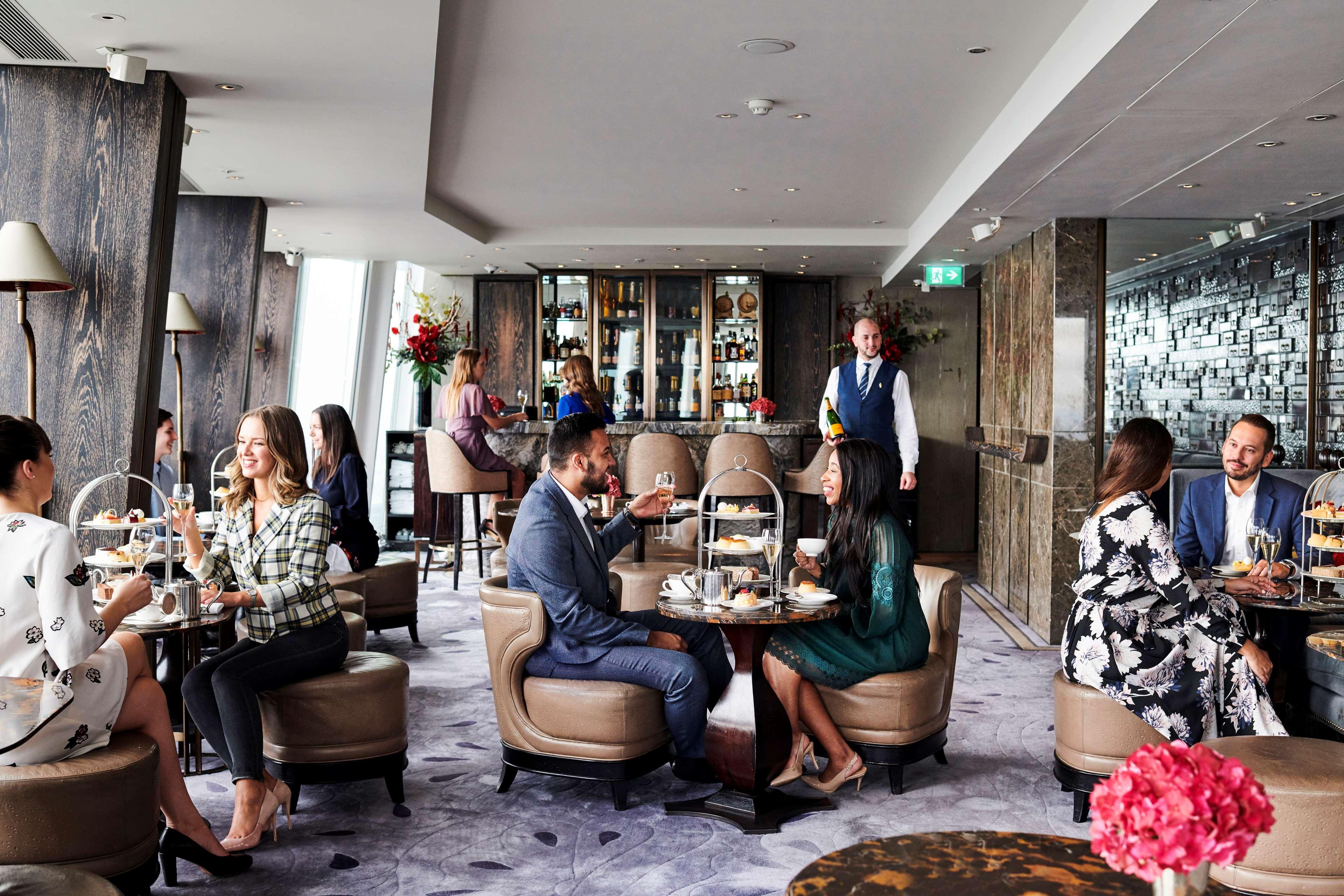 Shangri-La The Shard, Londra Esterno foto The Bar at The Dorchester