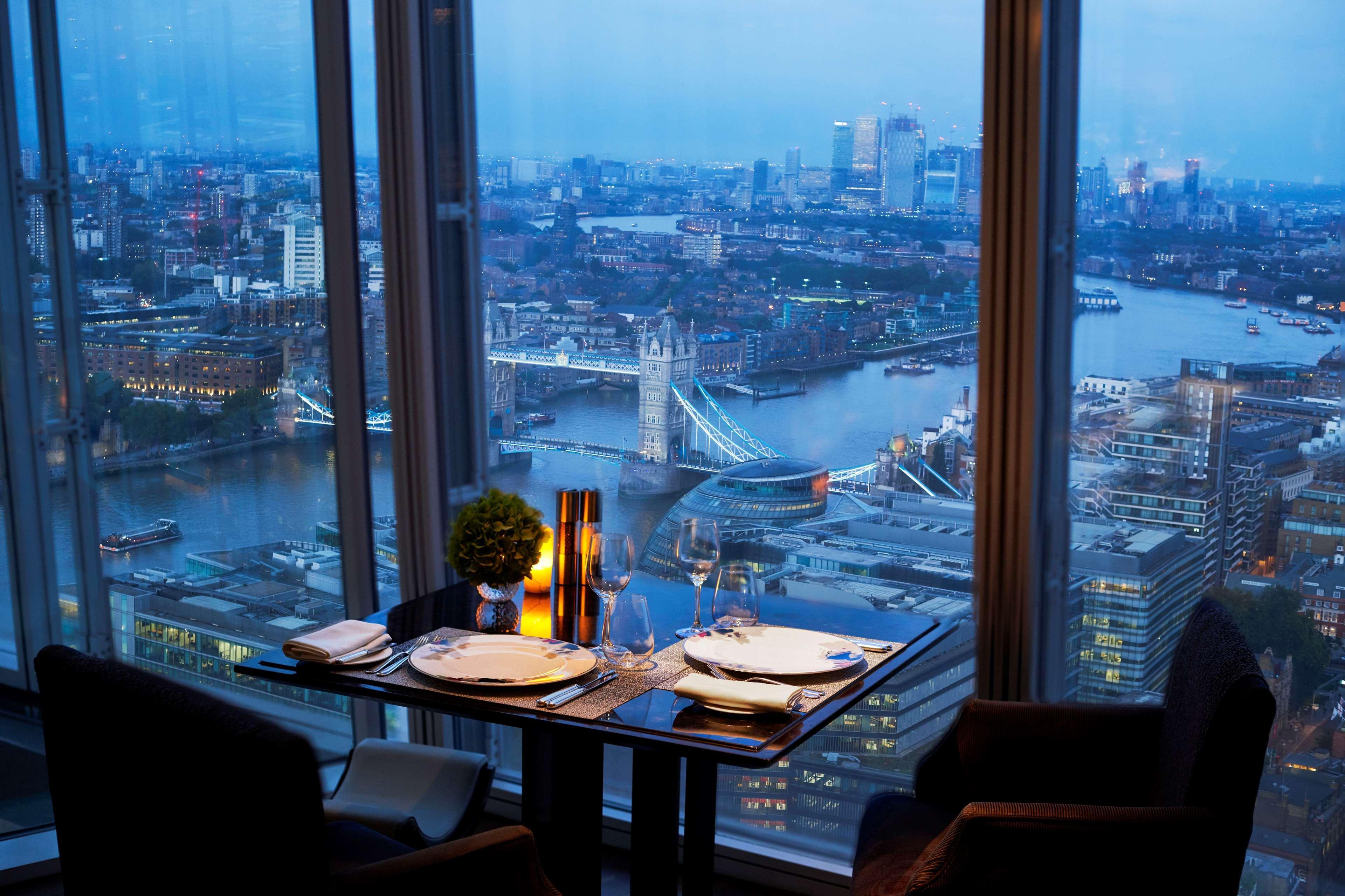 Shangri-La The Shard, Londra Esterno foto Interior of City Social