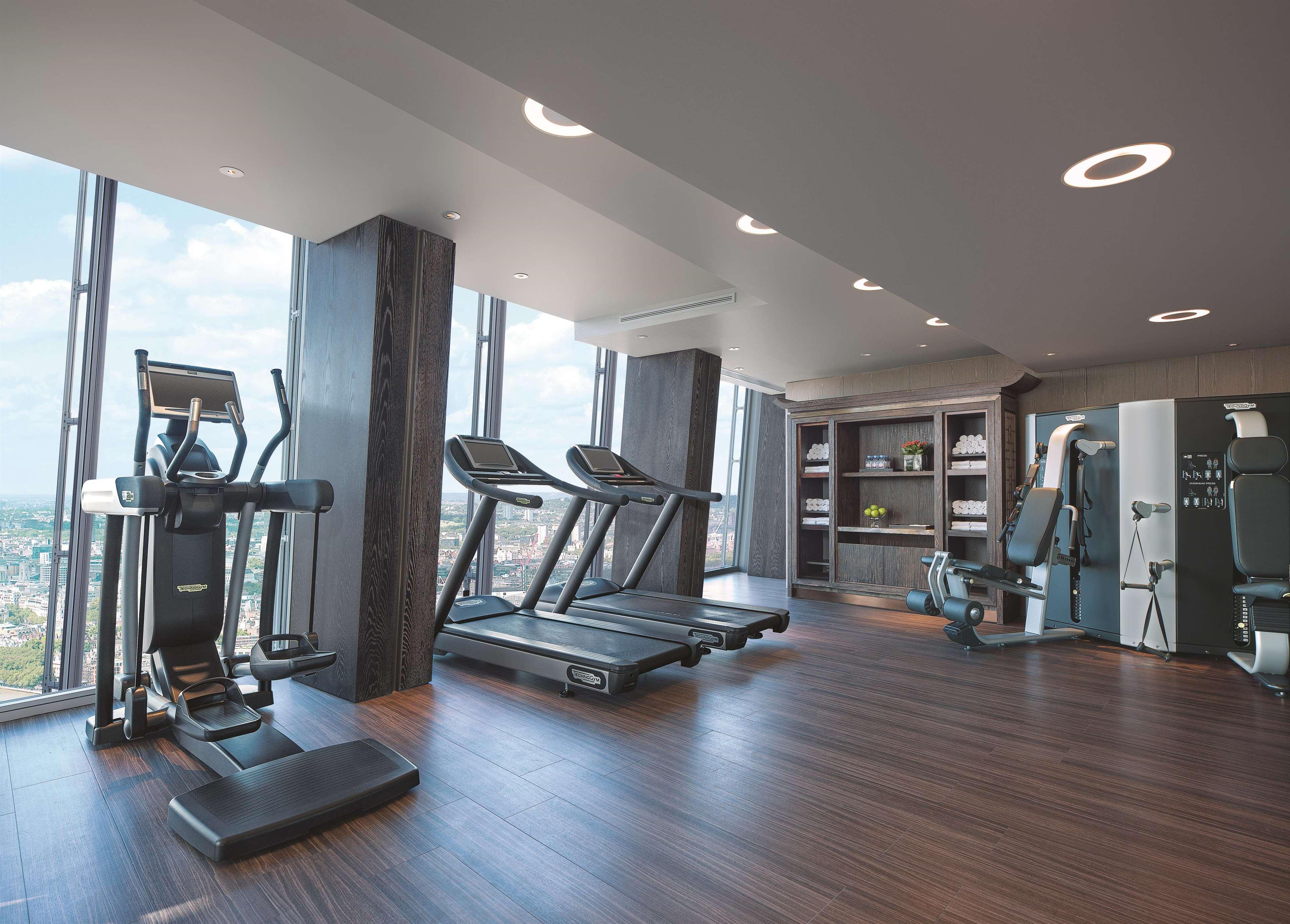 Shangri-La The Shard, Londra Esterno foto The gym at The Ivy Collection
