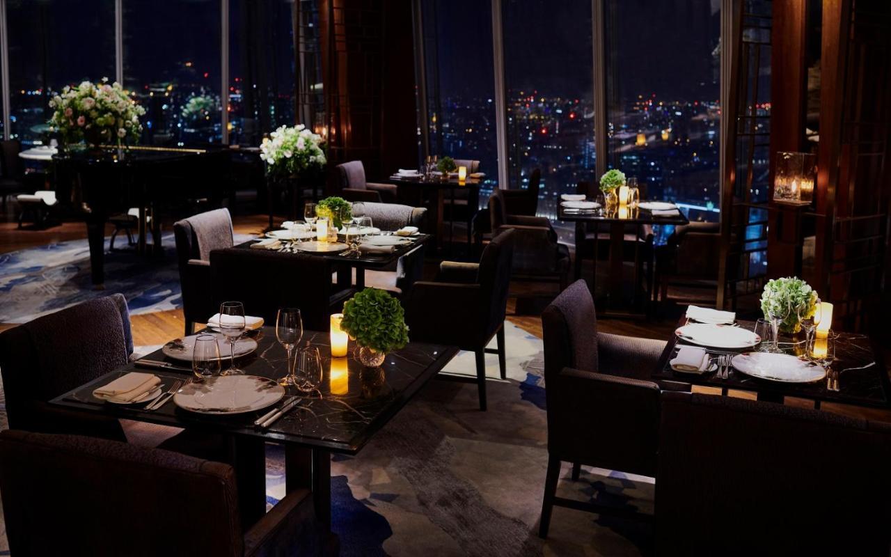 Shangri-La The Shard, Londra Esterno foto The restaurant at night