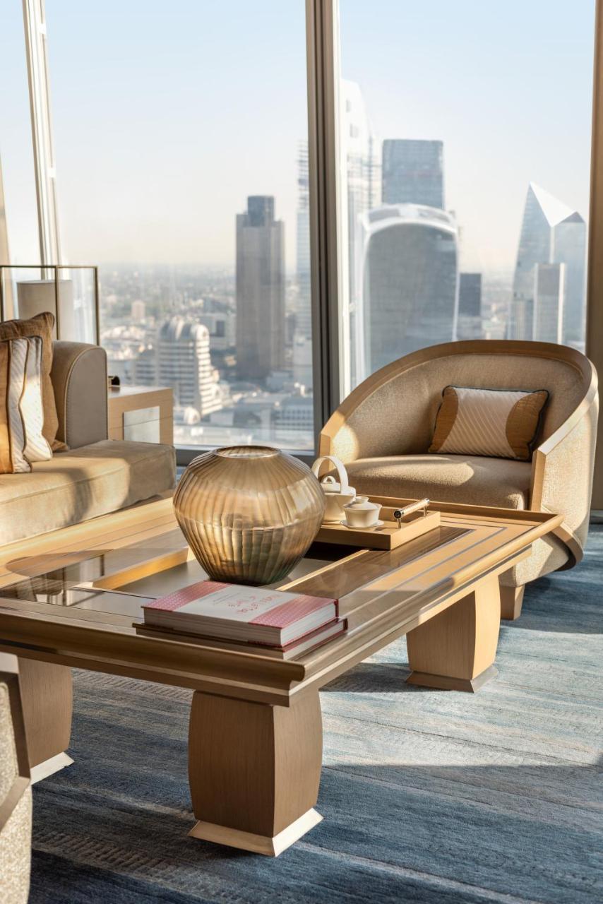 Shangri-La The Shard, Londra Esterno foto Interior of a suite at The Ritz-Carlton, Moscow